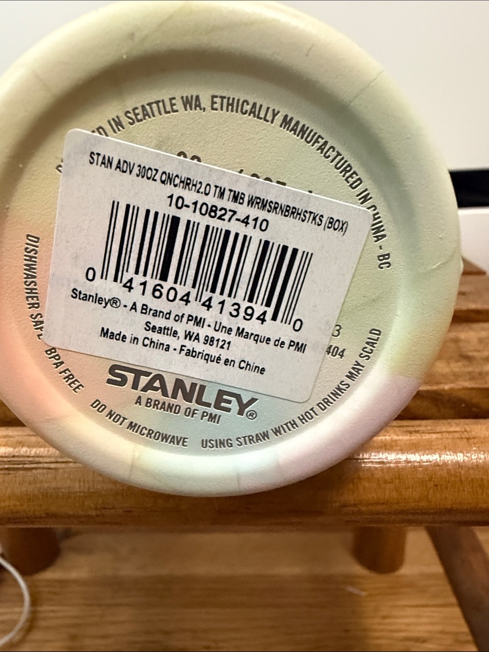 Stanley Quencher H2.0 30oz Tumbler in Pastel Mint and Pink - Picture 3 of 4